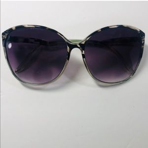 Vintage Inspired Oversized Tortoise Sunglasses